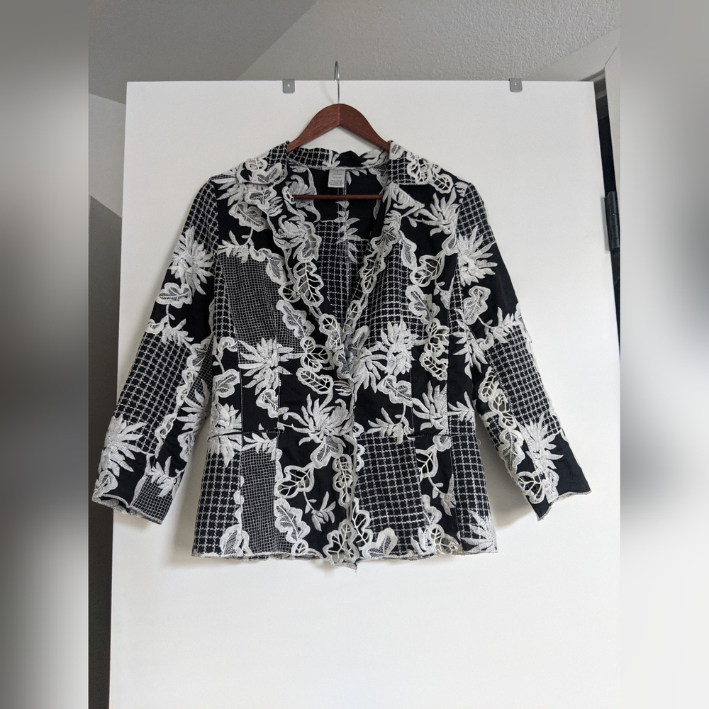 Alberto Makali Black and White Floral Blazer
